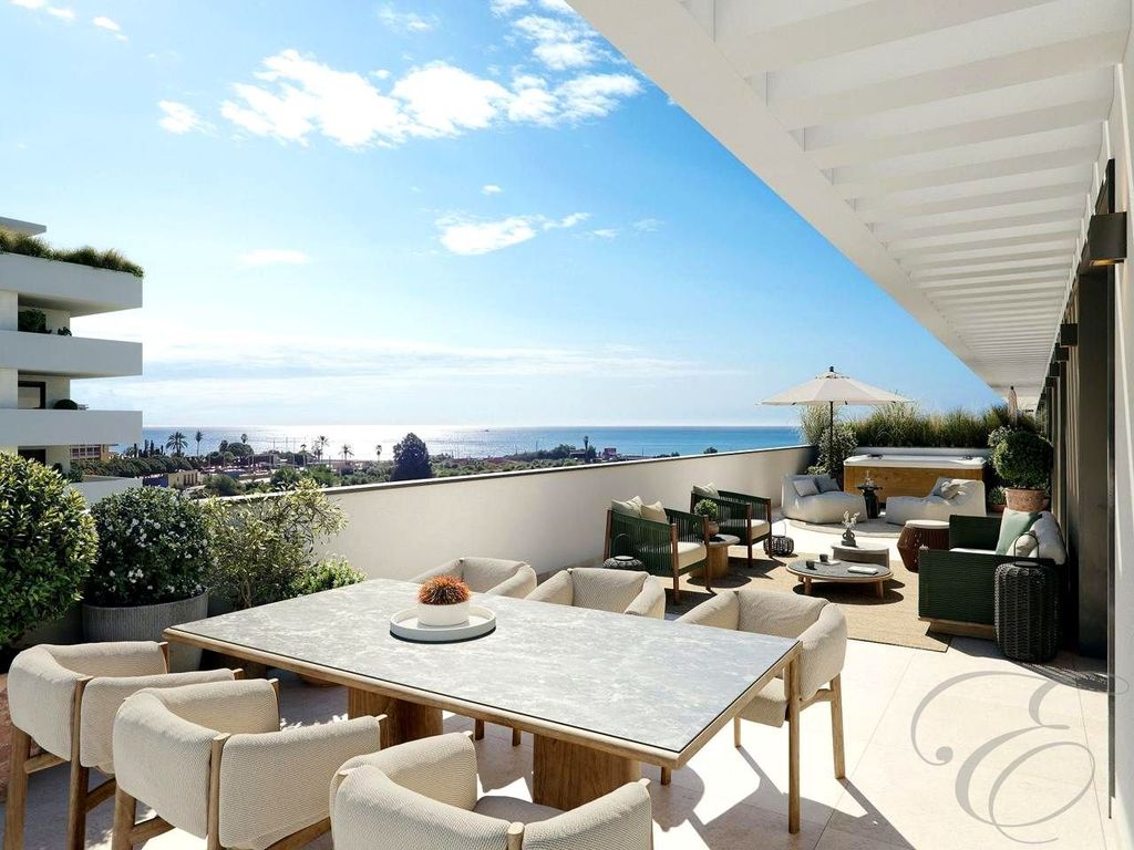 Appartement de luxe à vendre à Torre Del Mar, 496 080 €, Photo 1