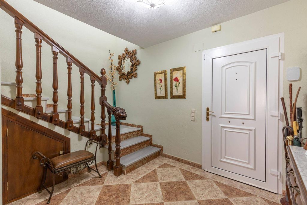 Maison de luxe à vendre à Otura, 495 000 €, Photo 2