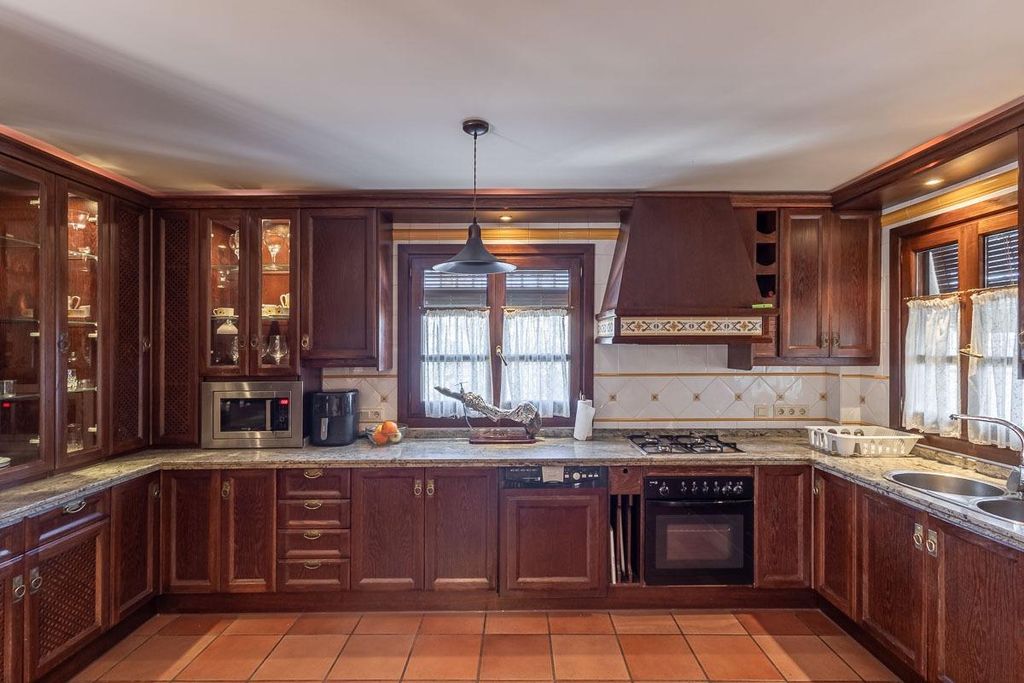Maison de luxe à vendre à Ogíjares, 698 000 €, Photo 4