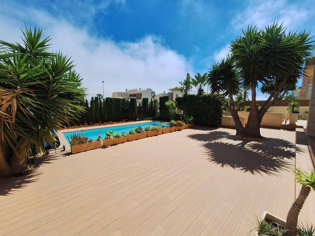 Maison de luxe à vendre à Torrevieja, 850 000 €, Photo 7