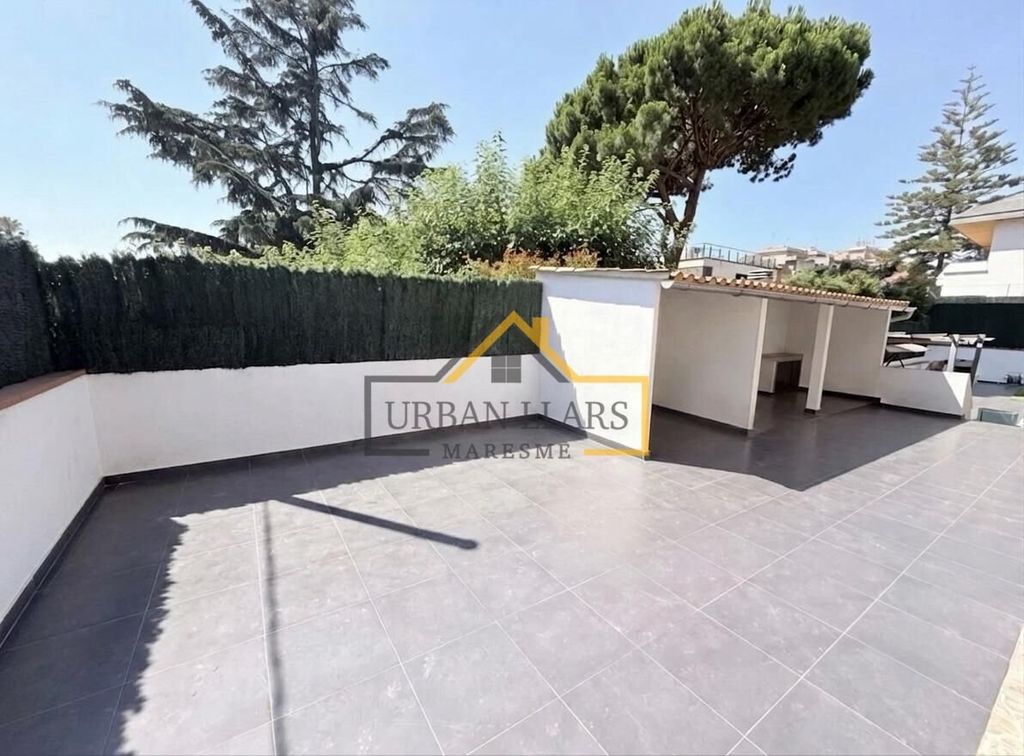 Luxury House for sale in Premià de Mar, 699 900 €, Photo 2