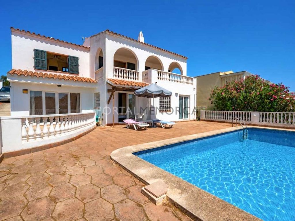 Luxury House for sale in Maó, 670 000 €, Photo 2