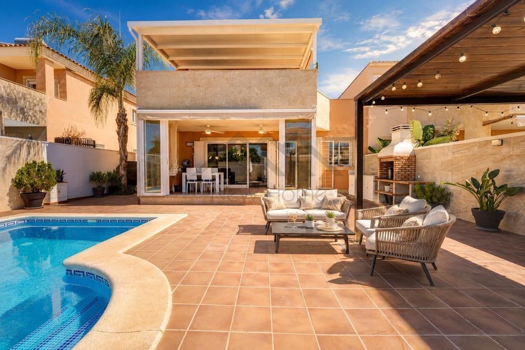 Luxury House for sale in La Pobla de Vallbona, 495 000 €, Photo 4