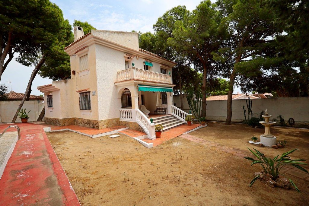 Luxury House for sale in Torremolinos, 850 000 €, Photo 4