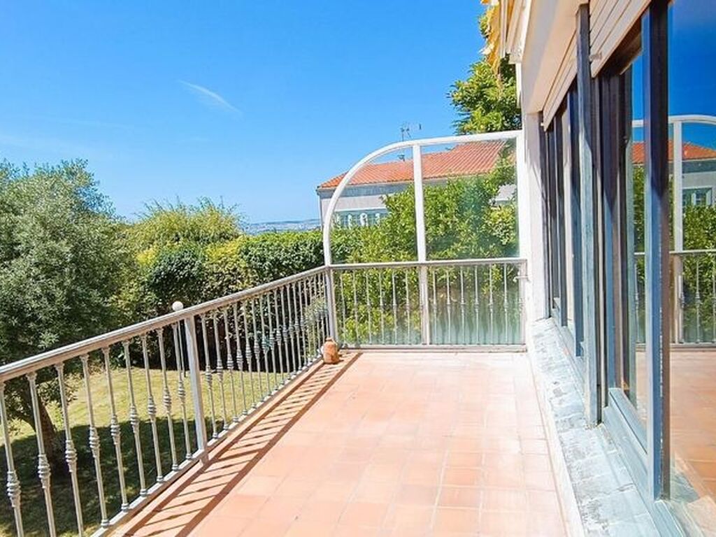 Luxury House for sale in Oleiros, 480 000 €, Photo 5