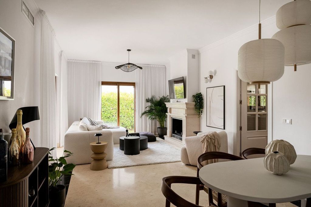 Luxury House for sale in Marbella, 2 495 000 €, Photo 2