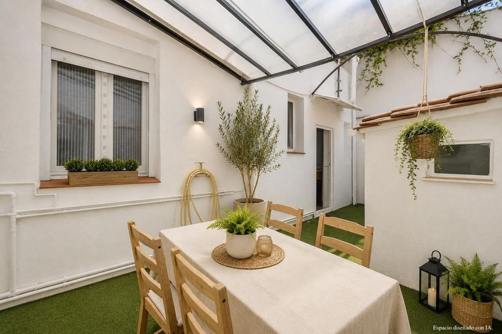 Maison de luxe à vendre à Madrid, 575 000 €, Photo 2