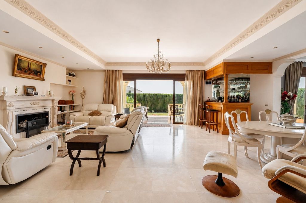 Maison de luxe à vendre à Marbella, 2 400 000 €, Photo 4