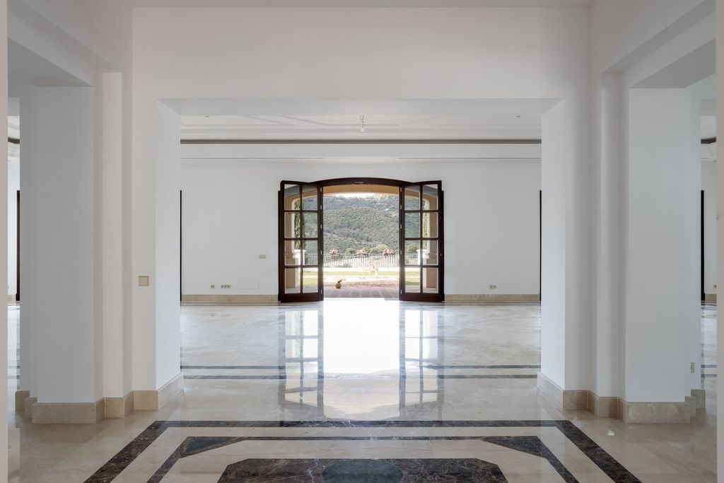 Luxury House for sale in Marbella, 11 800 000 €, Photo 7