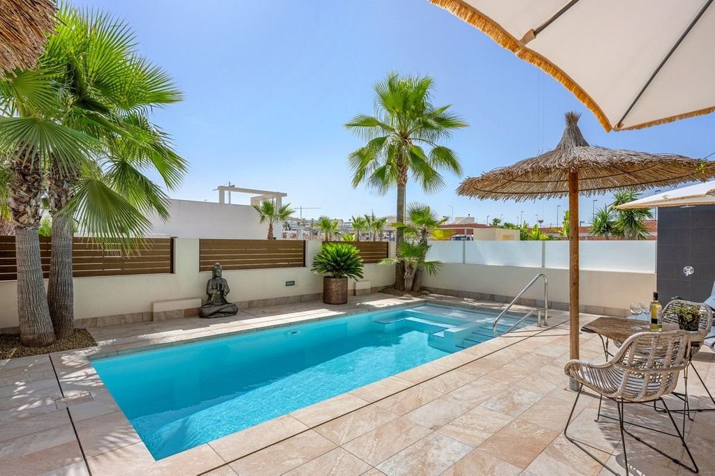 Luxury House for sale in Benijofar, 699 000 €, Photo 3