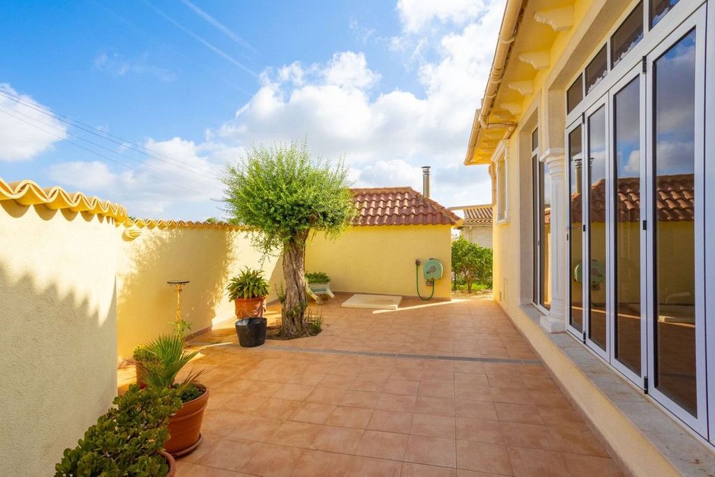 Maison de luxe à vendre à Playas de Orihuela, 699 900 €, Photo 1