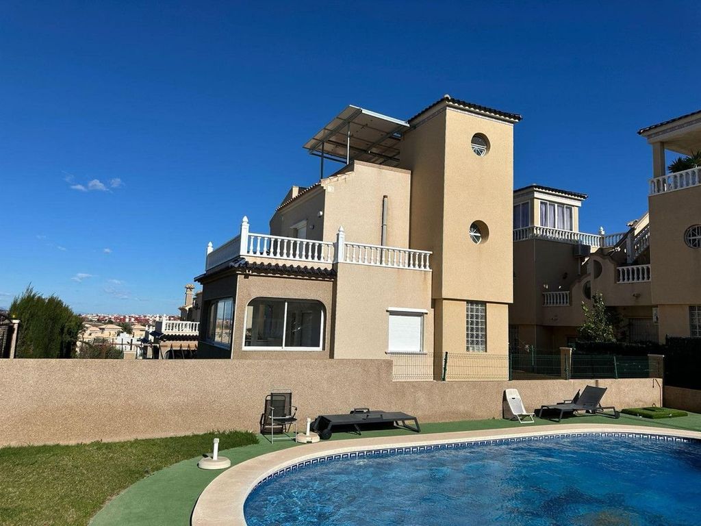 Maison de luxe à vendre à Playas de Orihuela, 470 000 €, Photo 1