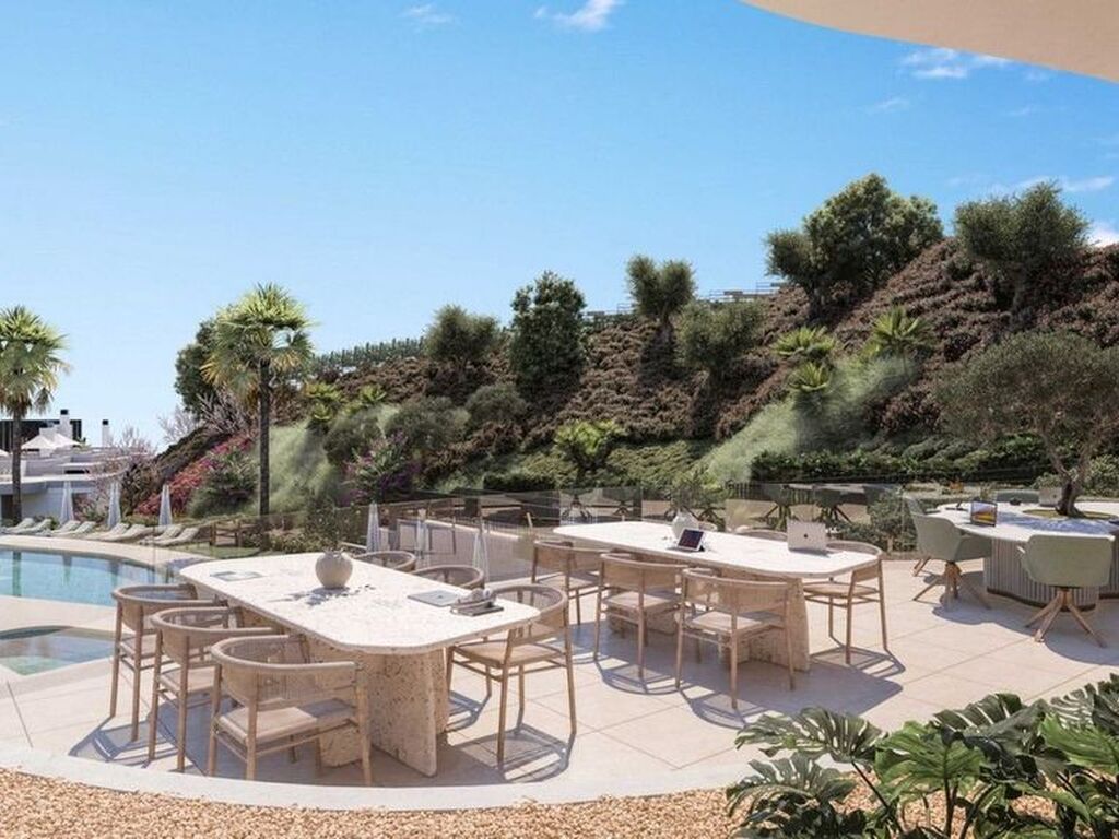 Luxury Apartment for sale in Elviria, 990 000 €, Photo 3