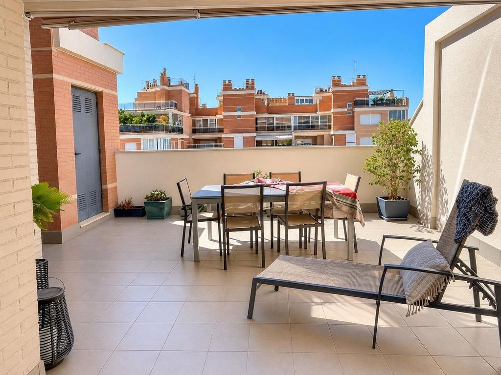 Luxury Apartment for sale in Alicante, 570 000 €, Photo 5
