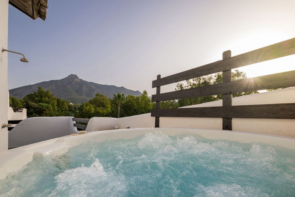 Maison de luxe à vendre à Marbella, 1 395 000 €, Photo 2