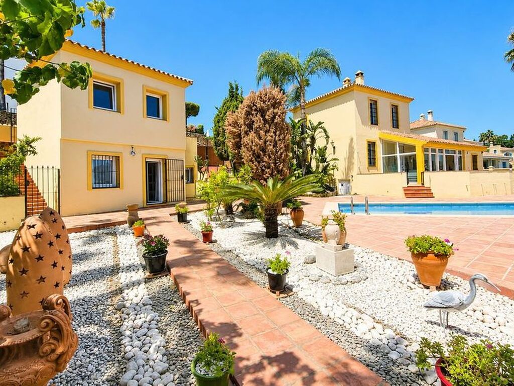 Luxury House for sale in Castillo de La Duquesa, 980 000 €, Photo 2