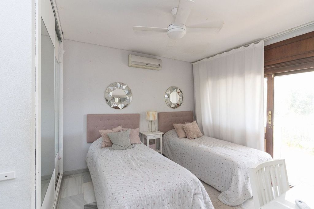 Maison de luxe à vendre à Marbella, 1 200 000 €, Photo 3
