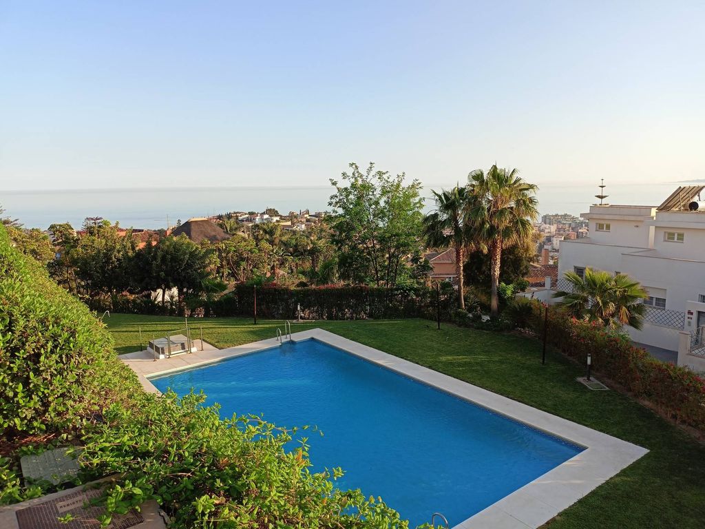 Maison de luxe à vendre à Málaga, 829 000 €, Photo 3