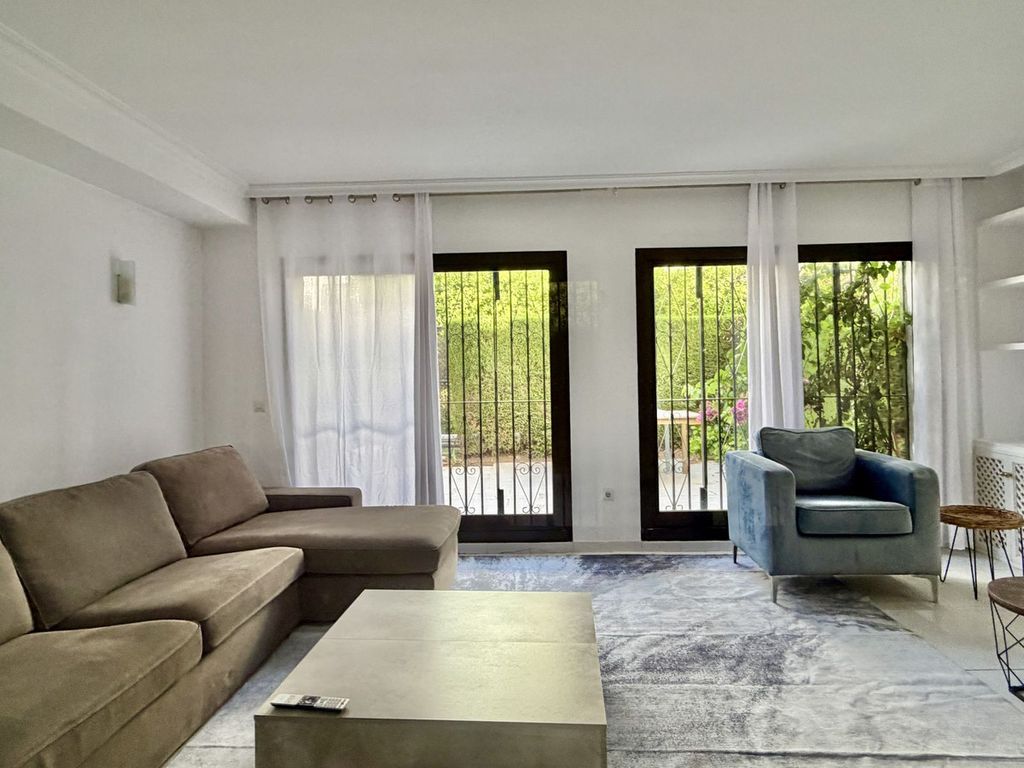 Maison de luxe à vendre à Guadalmina, 675 000 €, Photo 3