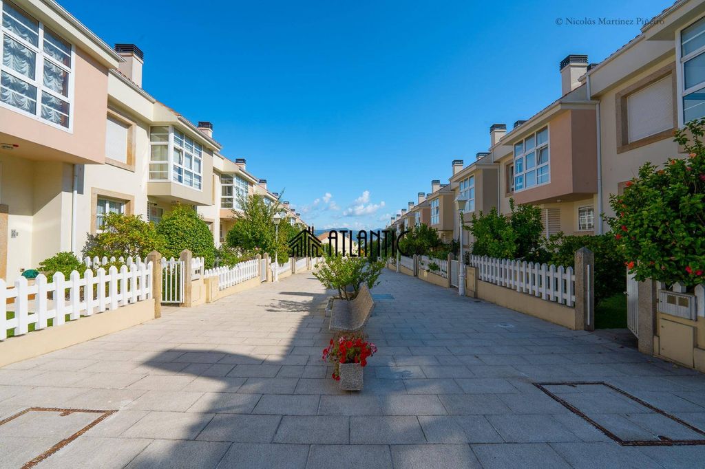Maison de luxe à vendre à Vigo, 675 000 €, Photo 3