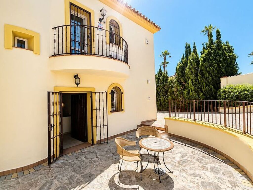 Luxury House for sale in Castillo de La Duquesa, 980 000 €, Photo 4