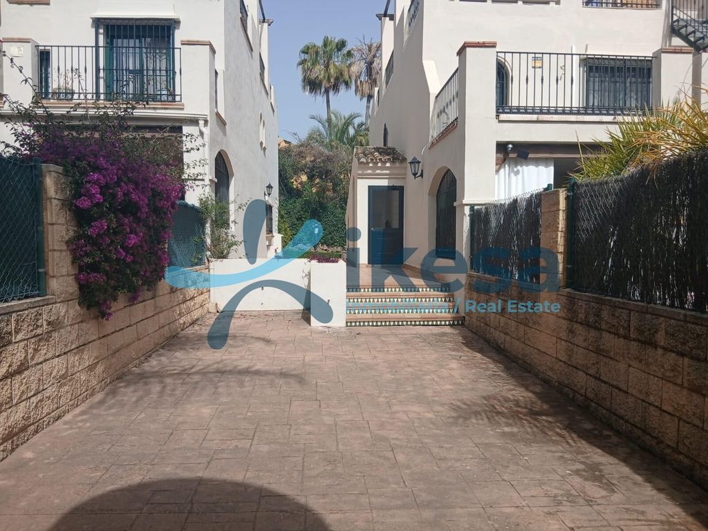 Luxury House for sale in Marbella, 700 000 €, Photo 4
