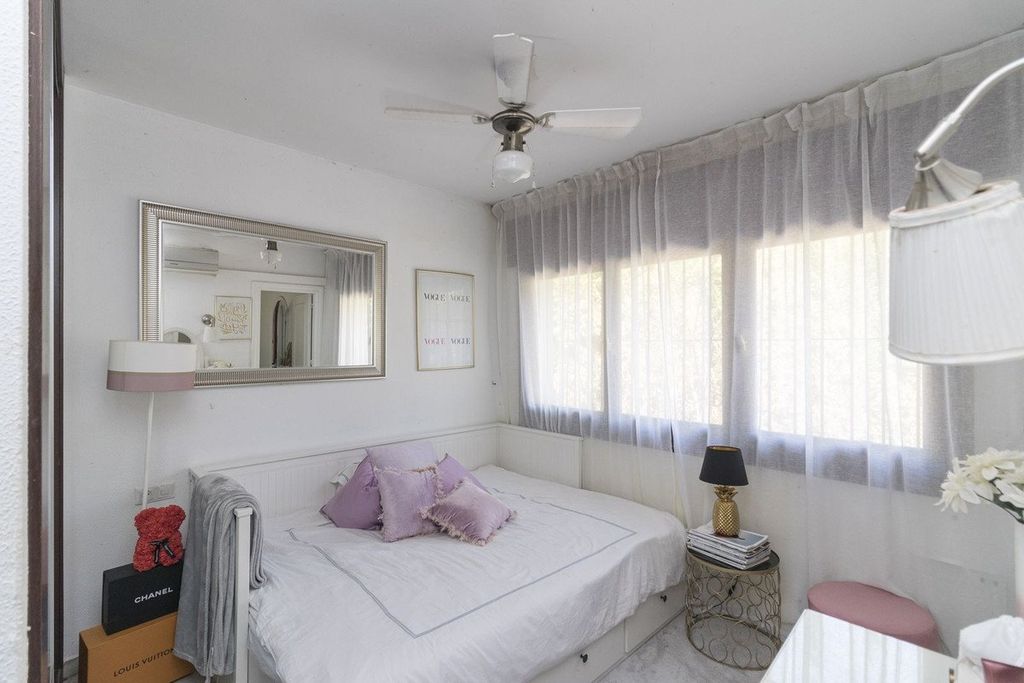 Maison de luxe à vendre à Marbella, 1 200 000 €, Photo 5