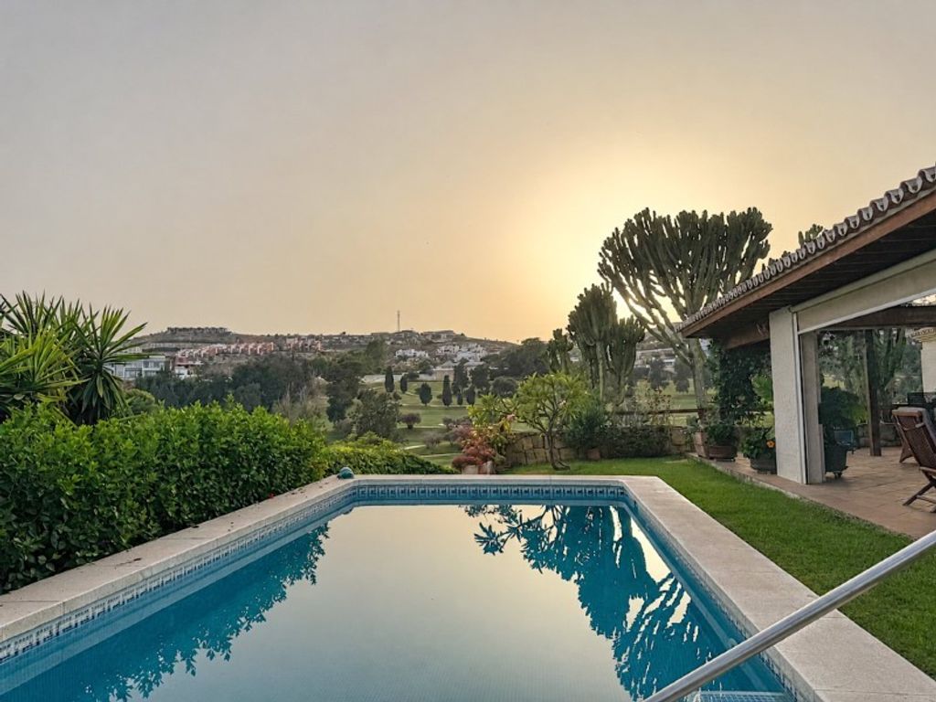 Luxury House for sale in Benahavís, 1 950 000 €, Photo 6