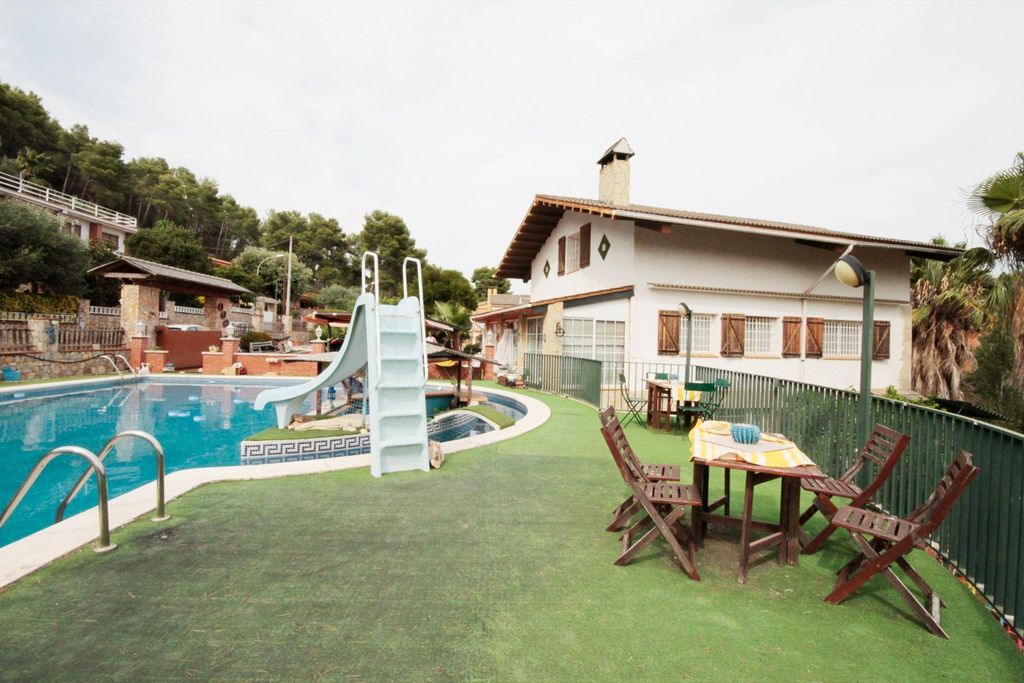 Maison de luxe à vendre à Torrelles de Llobregat, 870 000 €, Photo 6