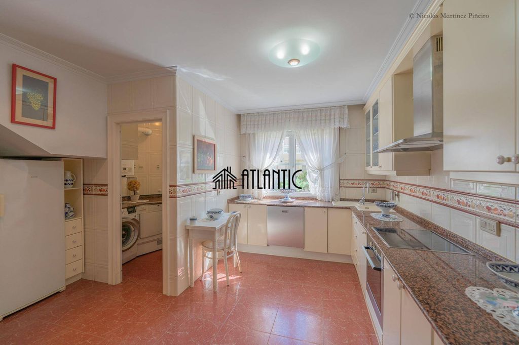 Maison de luxe à vendre à Vigo, 675 000 €, Photo 6