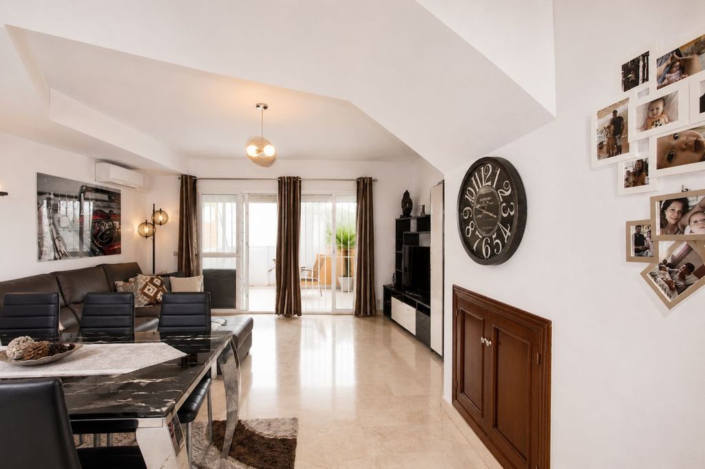 Maison de luxe à vendre à Marbella, 560 000 €, Photo 7