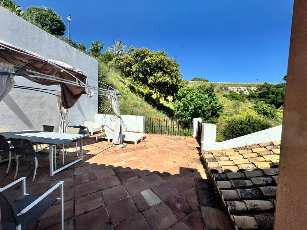 Maison de luxe à vendre à Benahavís, 700 000 €, Photo 2