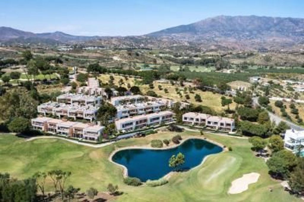 Luxury House for sale in Mijas, 575 000 €, Photo 2