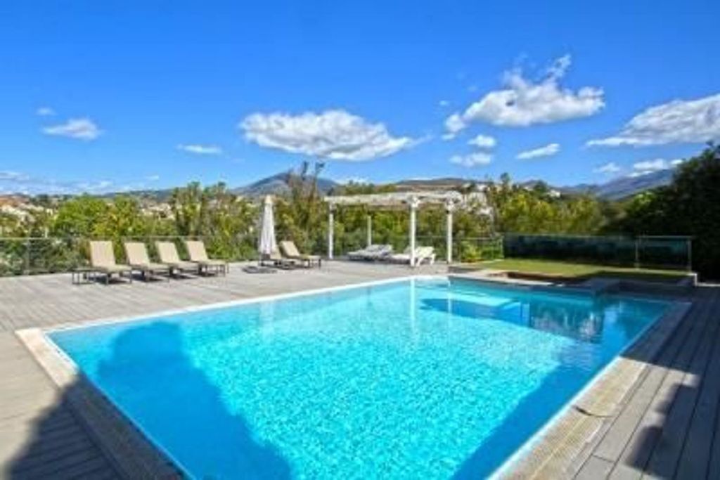 Luxury House for sale in Marbella, 3 500 000 €, Photo 2