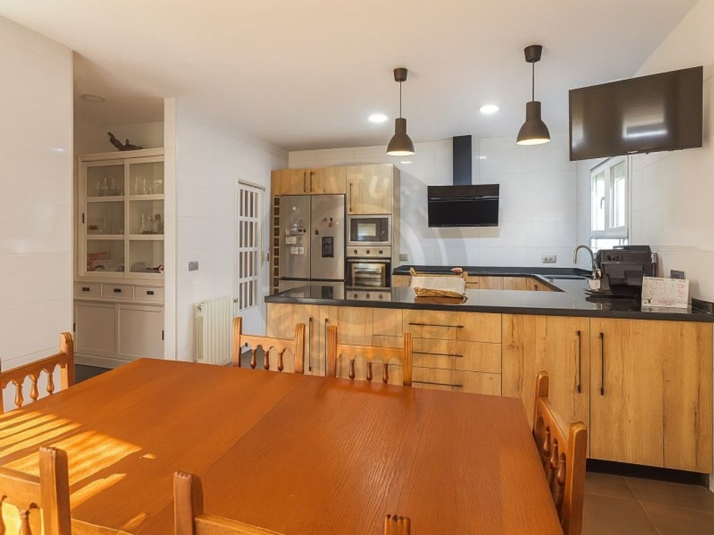 Luxury House for sale in Cáceres, 589 000 €, Photo 3