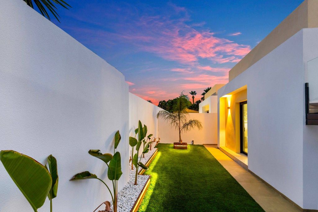 Maison de luxe à vendre à Torrevieja, 700 000 €, Photo 4