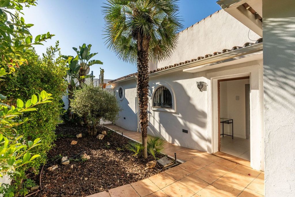 Maison de luxe à vendre à Marbella Del Este, 1 325 000 €, Photo 4