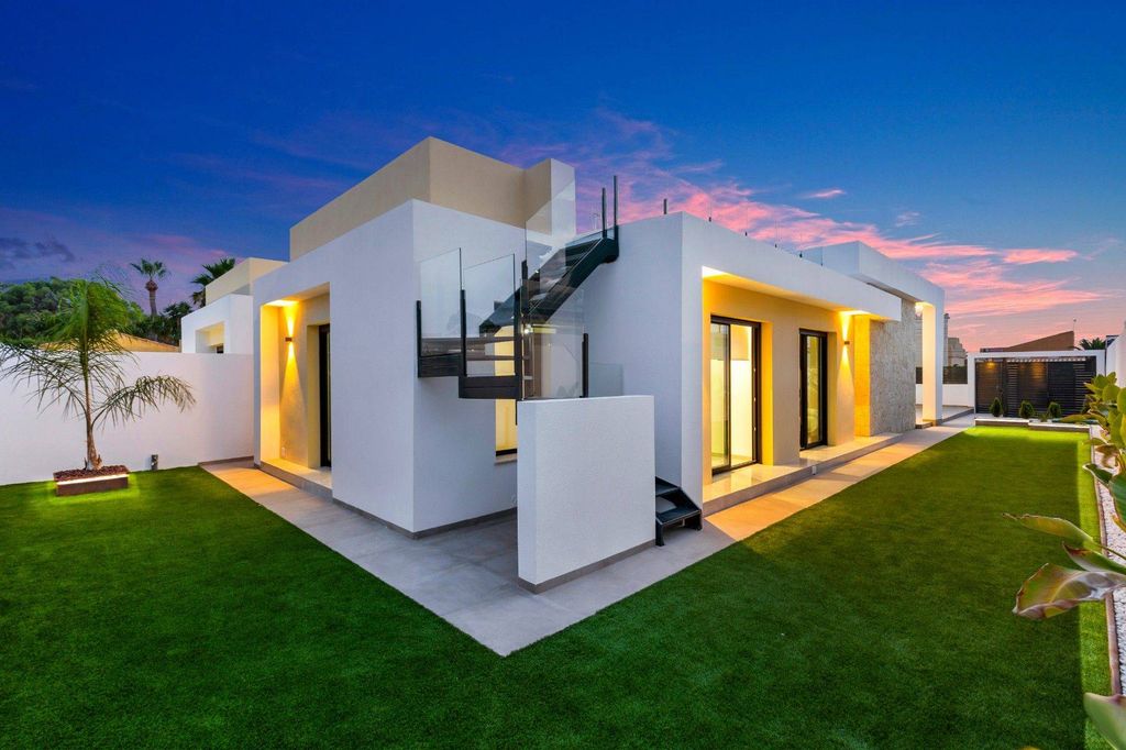 Maison de luxe à vendre à Torrevieja, 700 000 €, Photo 5