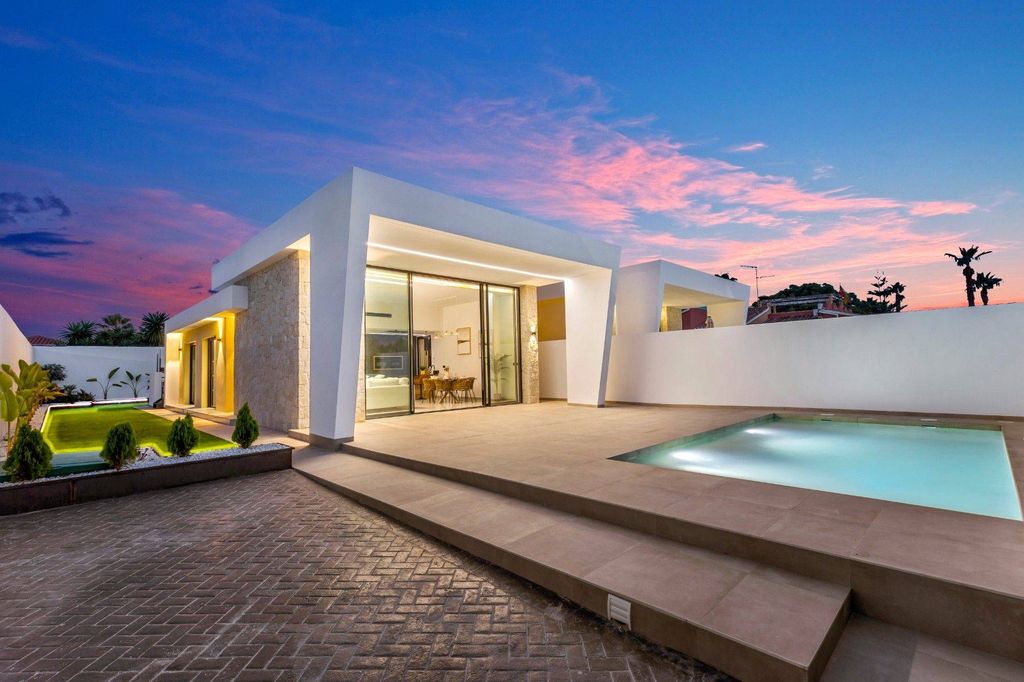 Maison de luxe à vendre à Torrevieja, 700 000 €, Photo 6