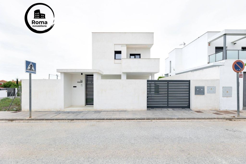 Maison de luxe à vendre à Zubia, 400 000 €, Photo 2