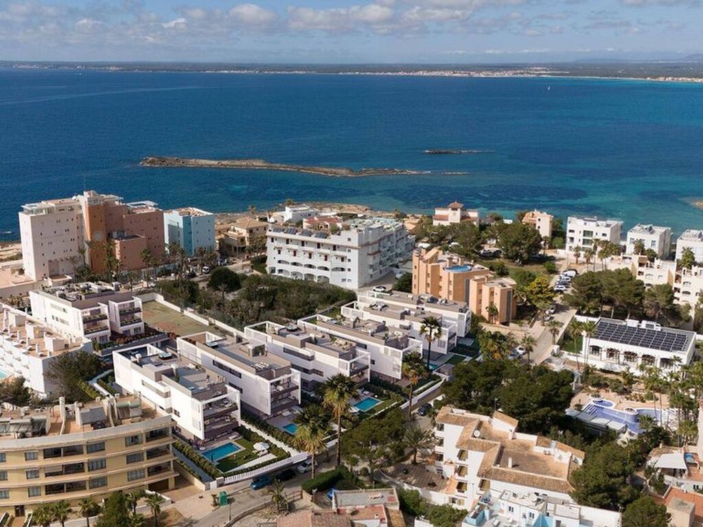 Luxury Apartment for sale in Ses Salines, 995 000 €, Photo 2