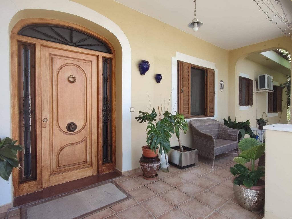 Maison de luxe à vendre à Daya Vieja, 849 999 €, Photo 2