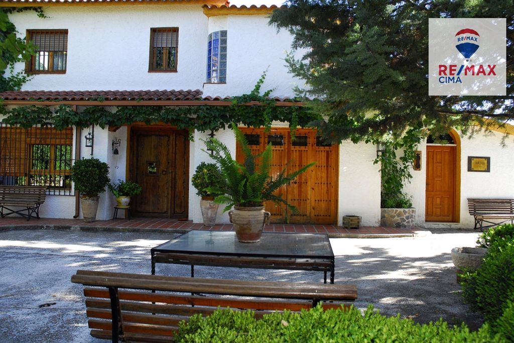 Maison de luxe à vendre à Baza, 850 000 €, Photo 4