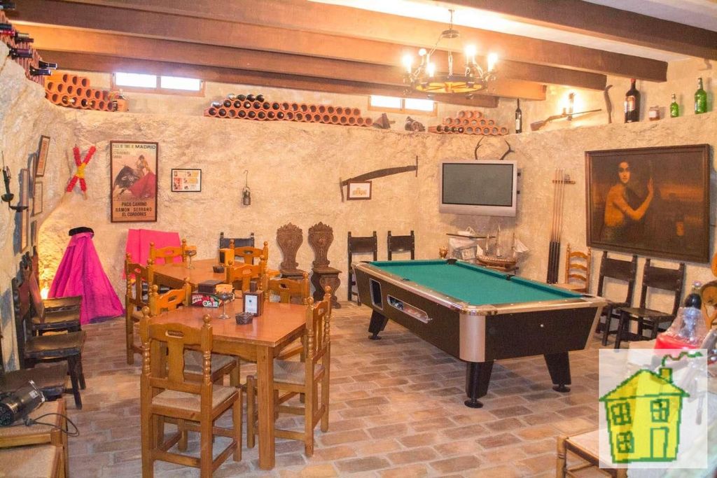 Maison de luxe à vendre à Andújar, 450 000 €, Photo 4