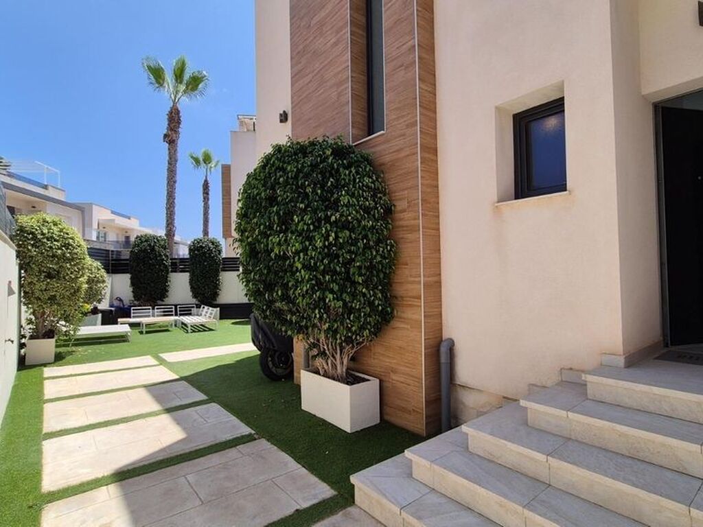 Maison de luxe à vendre à Torrevieja, 785 000 €, Photo 5
