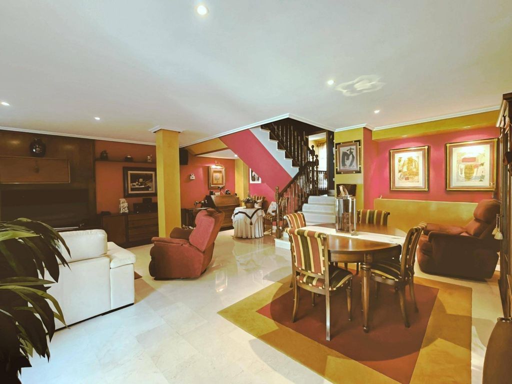 Luxury House for sale in Valladolid, 495 000 €, Photo 6
