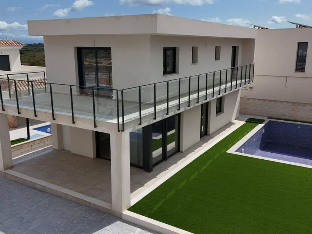 Luxury House for sale in Gran Alacant, 792 000 €, Photo 1