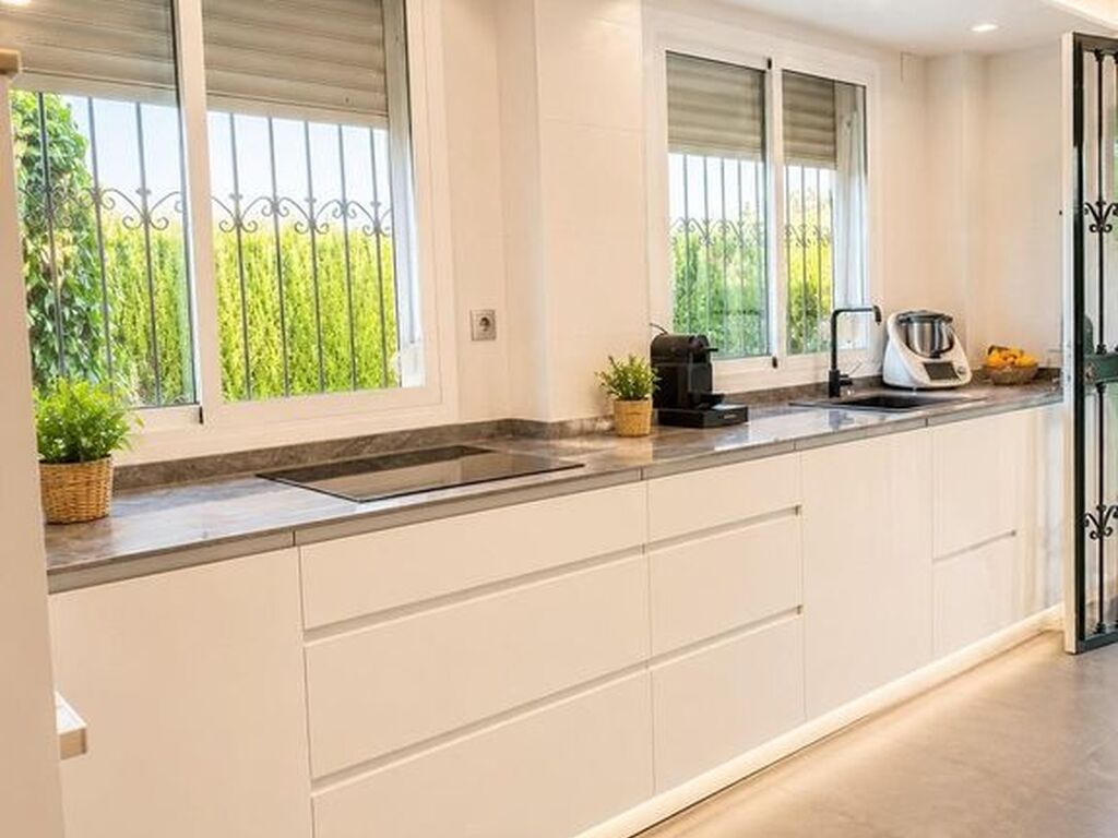 Maison de luxe à vendre à Bormujos, 440 000 €, Photo 3