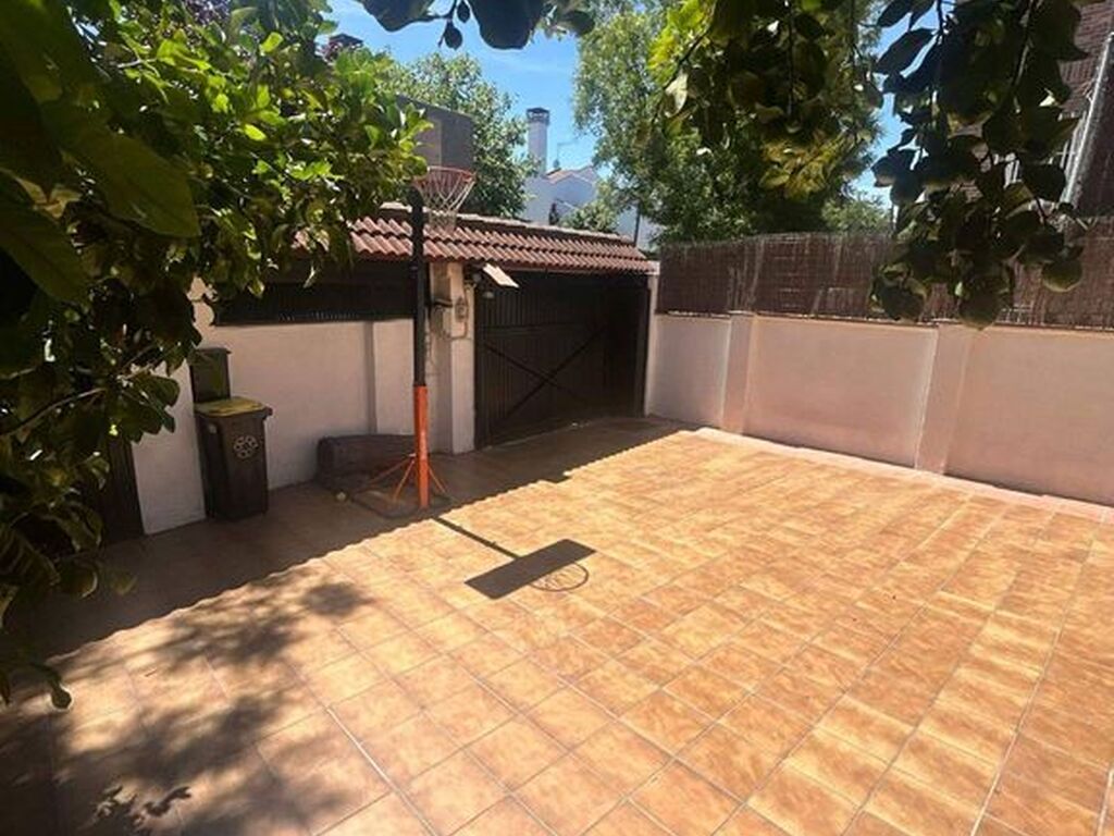 Maison de luxe à vendre à Madrid, 1 250 000 €, Photo 3