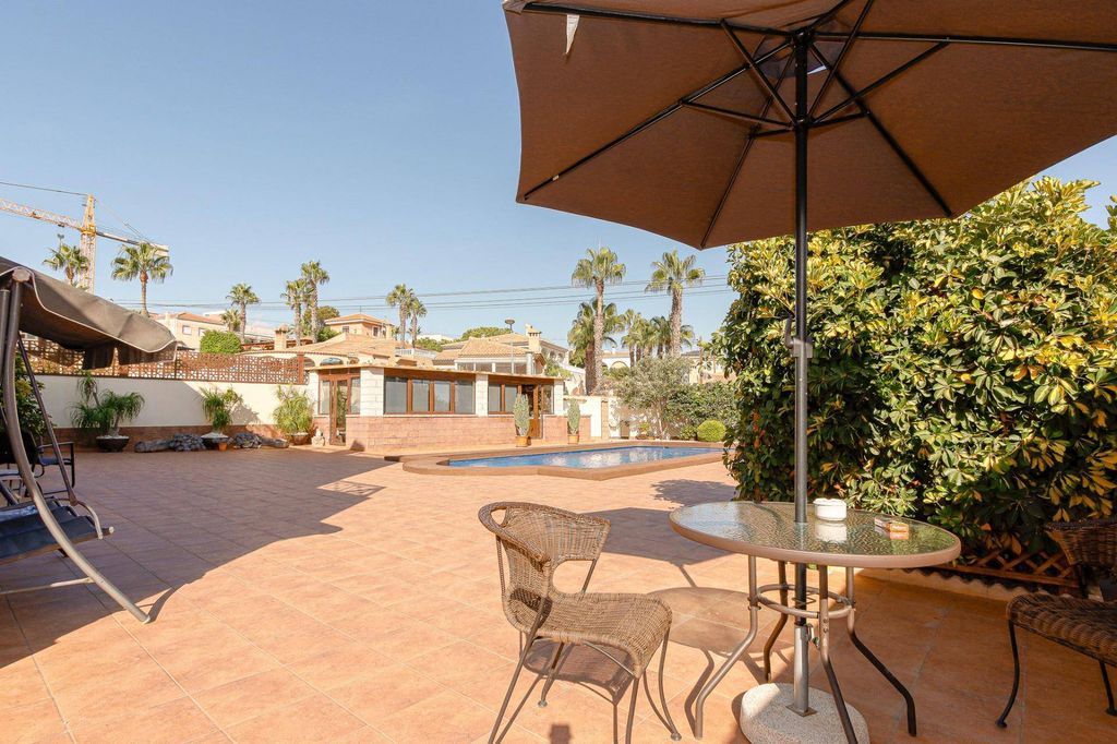 Maison de luxe à vendre à Torrevieja, 930 000 €, Photo 4
